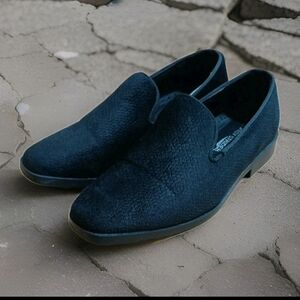 Men's Classic Black Loafers